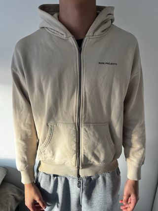 HOODIE NUDE PROJECT - BY ARTIST FOR ARTIST