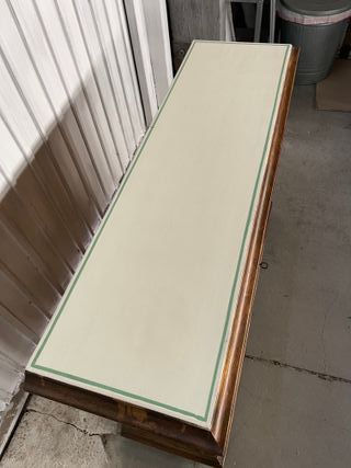 Cómoda de madera pintada a mano antigua restaurada