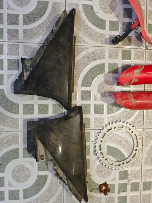 Piezas Gas Gas EC250 (Faro, Guardabarros, Corona)