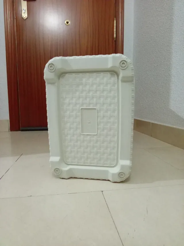 Cesto Ropa Sucia Plástico blanco imitación mimbre