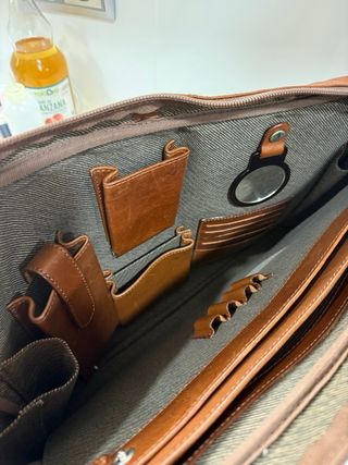 Maletín de piel cabe portátil 40x27x6