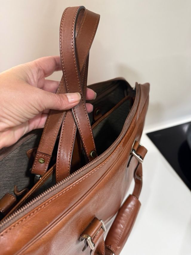 Maletín de piel cabe portátil 40x27x6