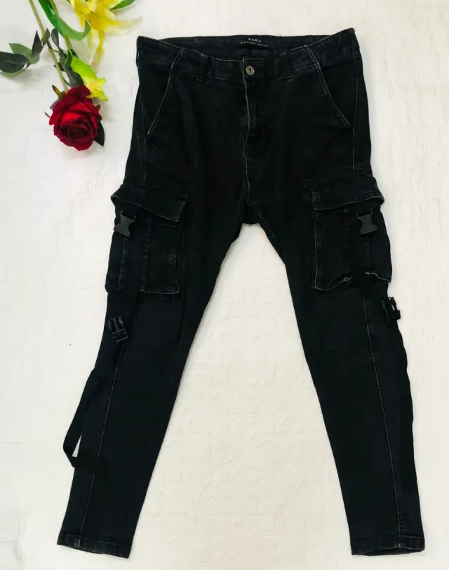 Vaqueros Cargo Zara Negros