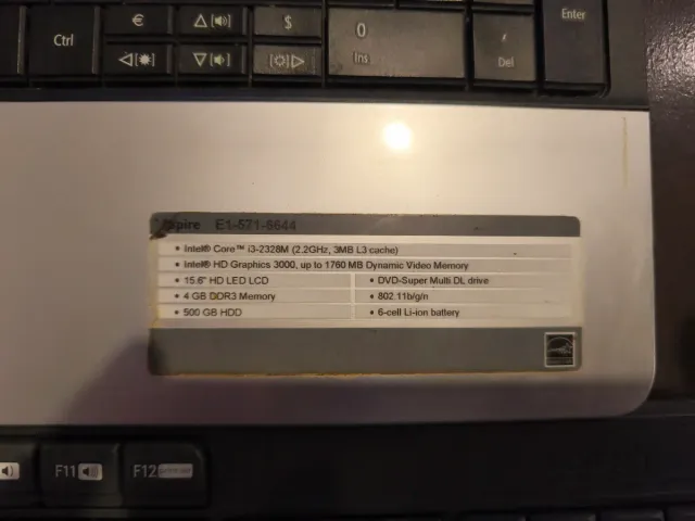 Portátil Acer Intel i3 4GB RAM