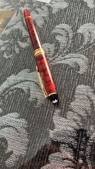 Bolígrafo antiguo  rojo y dorado