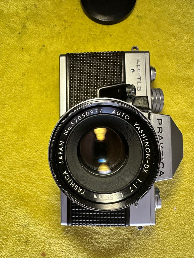 Praktica MTL3 + Obiettivo Yashica 50mm f/1.7.