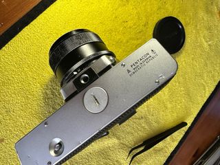 Praktica MTL3 + Obiettivo Yashica 50mm f/1.7.