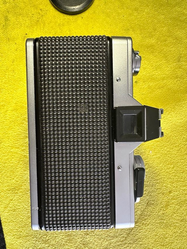 Praktica MTL3 + Obiettivo Yashica 50mm f/1.7.