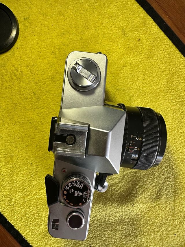 Praktica MTL3 + Obiettivo Yashica 50mm f/1.7.