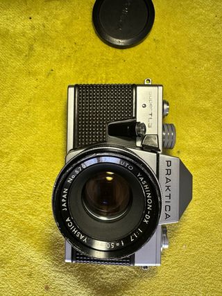 Praktica MTL3 + Obiettivo Yashica 50mm f/1.7.