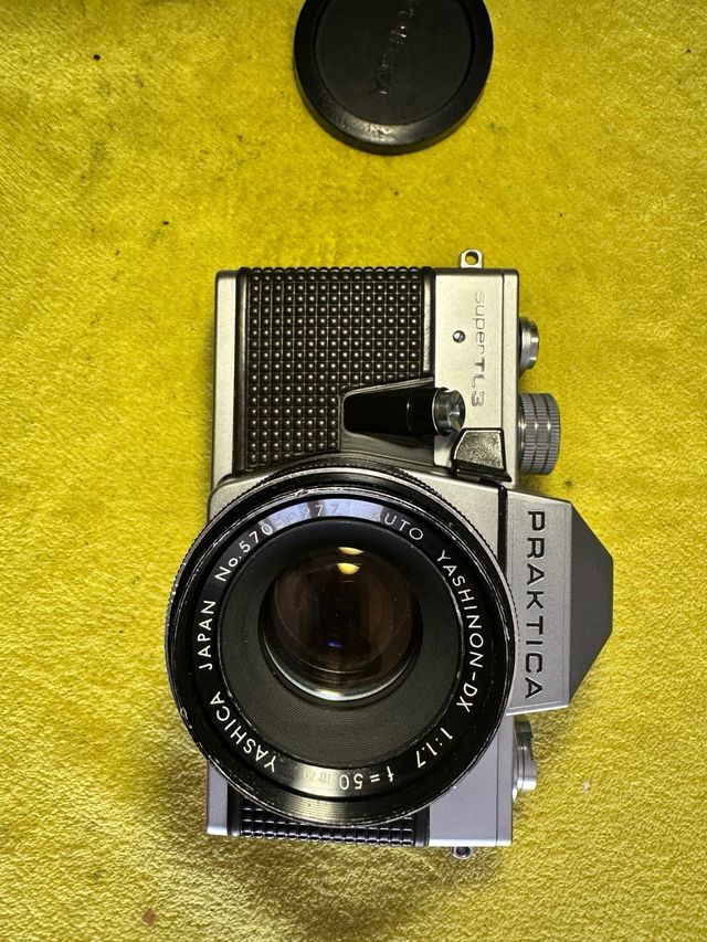 Praktica MTL3 + Obiettivo Yashica 50mm f/1.7.
