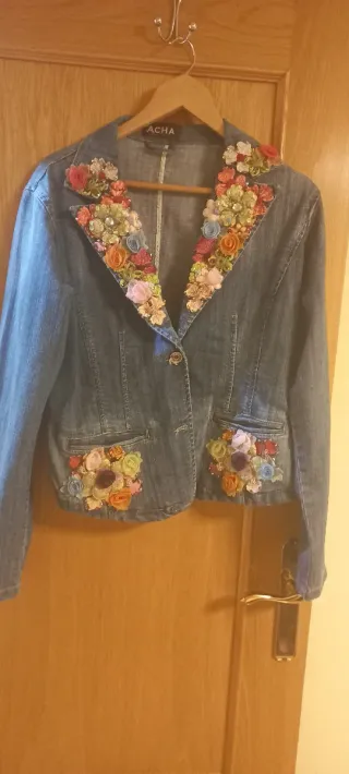 Chaqueta vaquera Acha bordada
