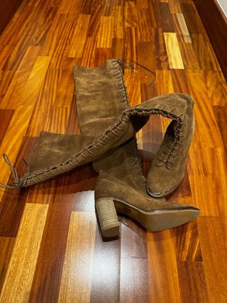 Botas altas Guts & Love marrones