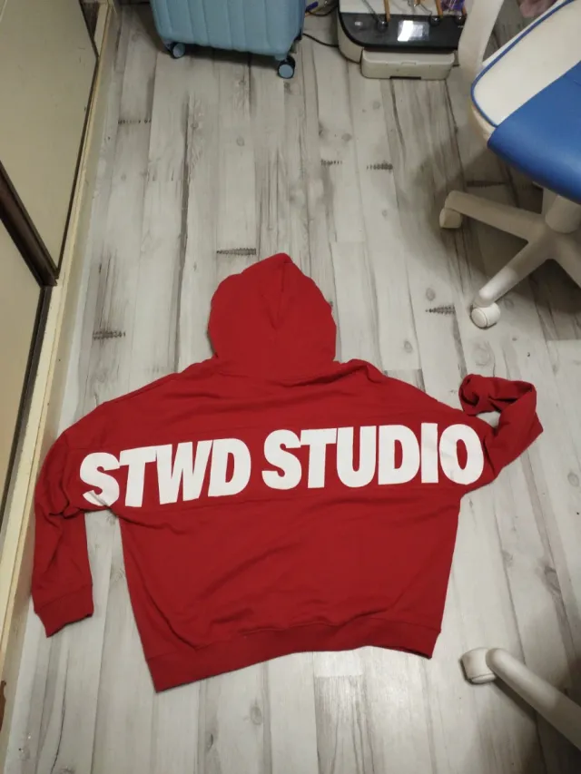 Sudadera STWD Studio Roja