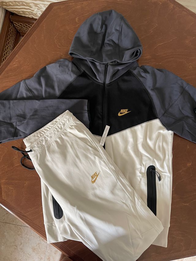 Conjunto Nike Tec.