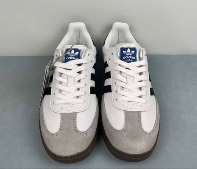 Adidas Samba Talla 38 Blancas y Negras