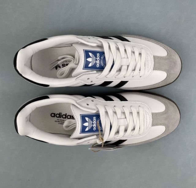 Adidas Samba Talla 38 Blancas y Negras