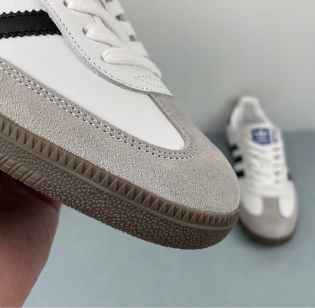 Adidas Samba Talla 38 Blancas y Negras