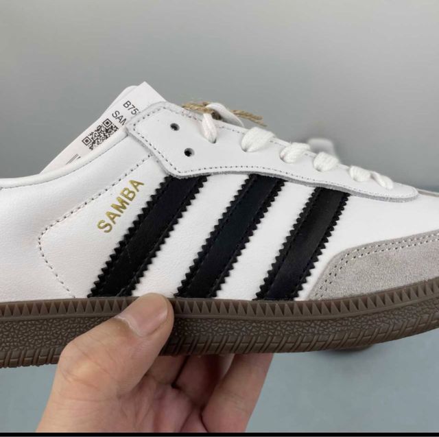 Adidas Samba Talla 38 Blancas y Negras