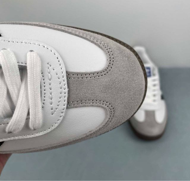 Adidas Samba Talla 38 Blancas y Negras