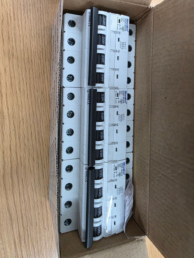 Magnetotérmico Revalco RV30 NC416 16A 4P