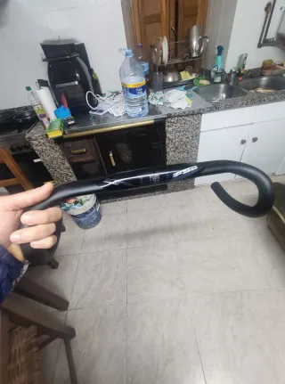 Manillar FSA Energy Compact Negro