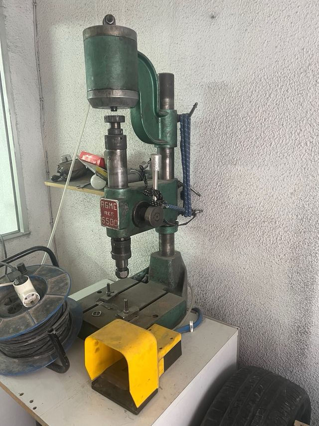 Prensa Neumática AGME 5500kg