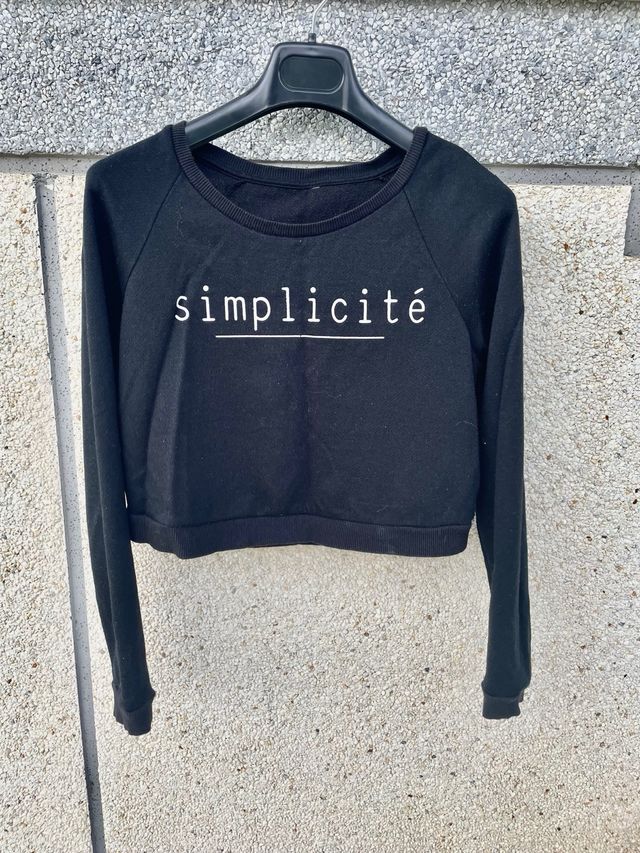 Sudadera corta negra Stradivarius Talla S