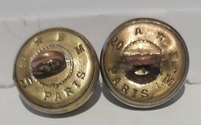 2 Bottoni Militari Antichi: Bersaglieri