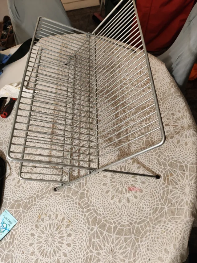 Escurridor de platos metálico