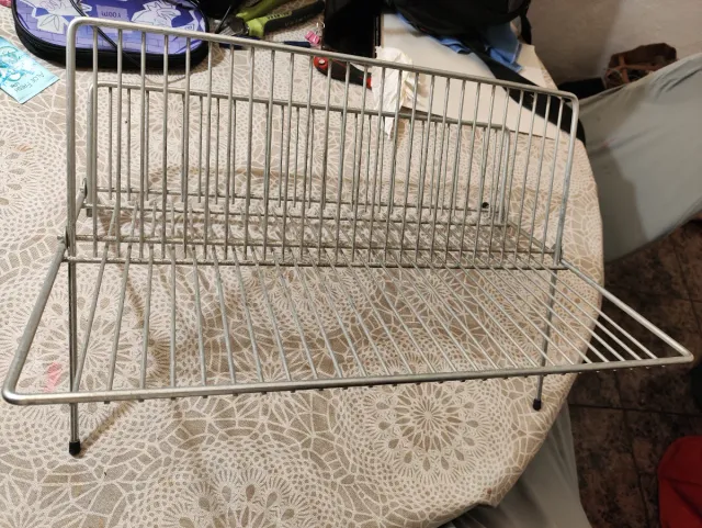 Escurridor de platos metálico