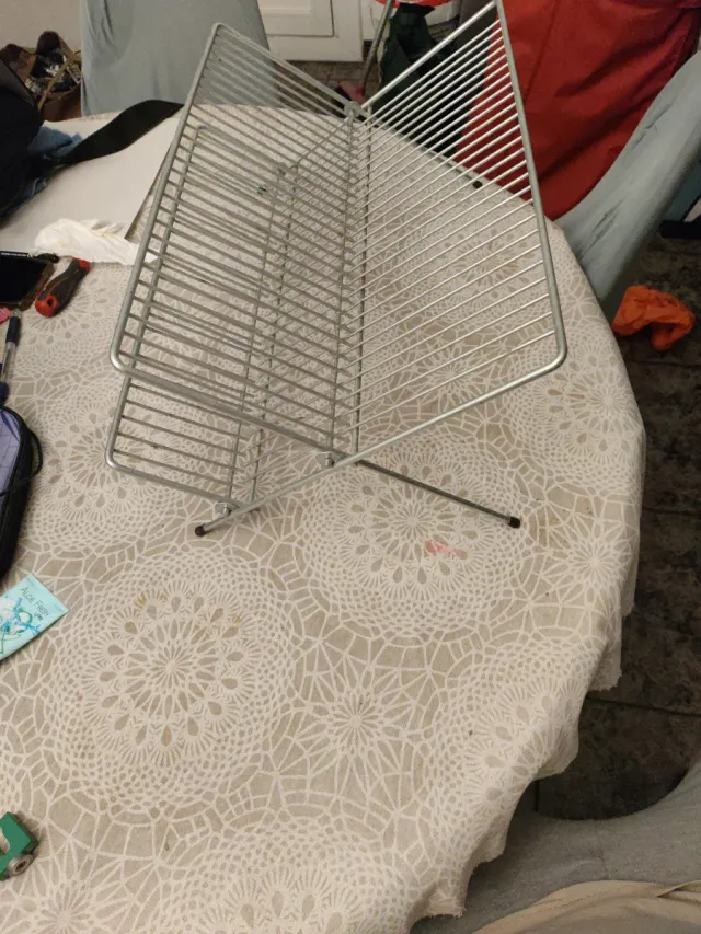 Escurridor de platos metálico