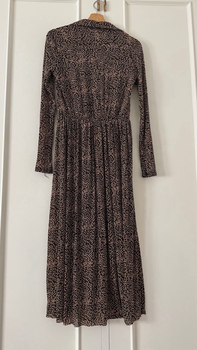 Vestido largo estampado marrón y negro