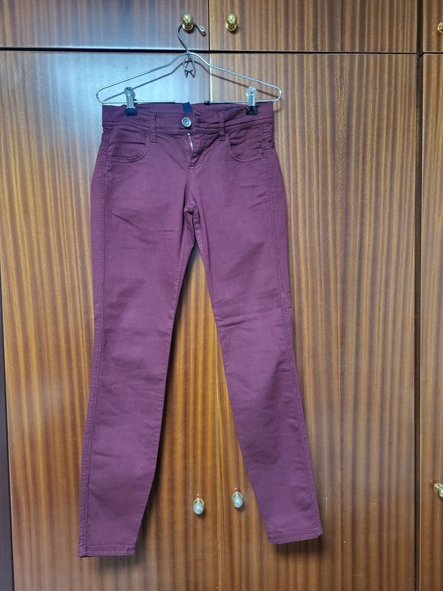 Pantalón Benetton Granate T-27