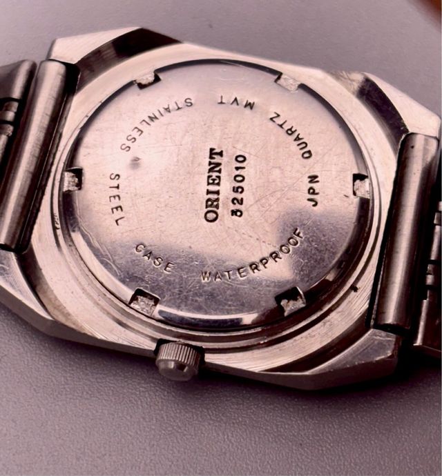 Reloj Orient Quartz Ref. 325010 - Japón 80s