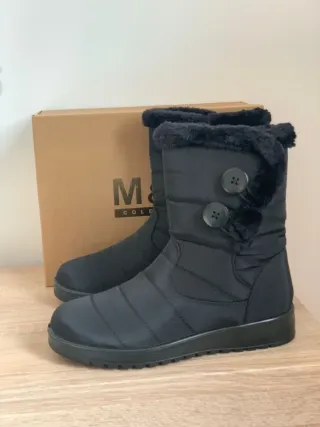 Botas impermeables negras. Número 41