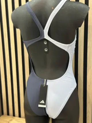 Bañador Adidas Talla M Gris y Blanco