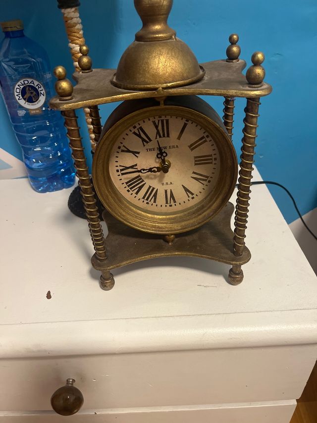 Reloj de sobremesa decorativo
