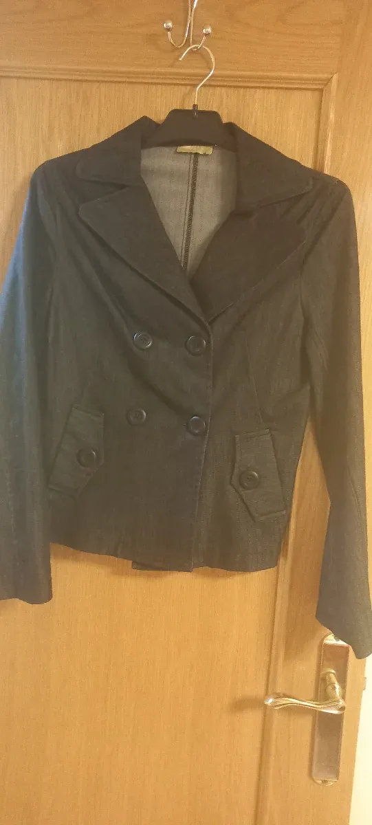 Chaqueta vaquera doble botonadura