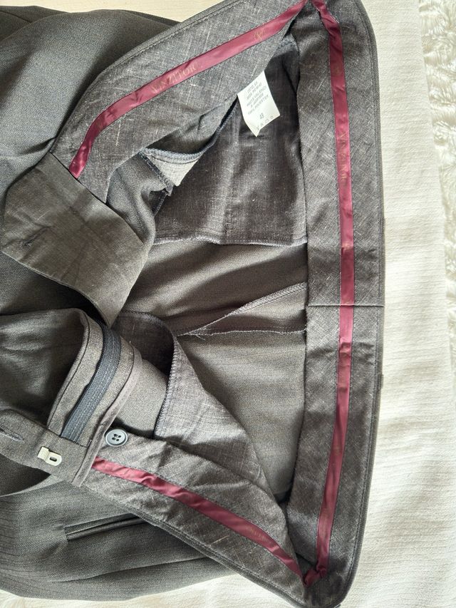Pantalón de vestir gris talla 48