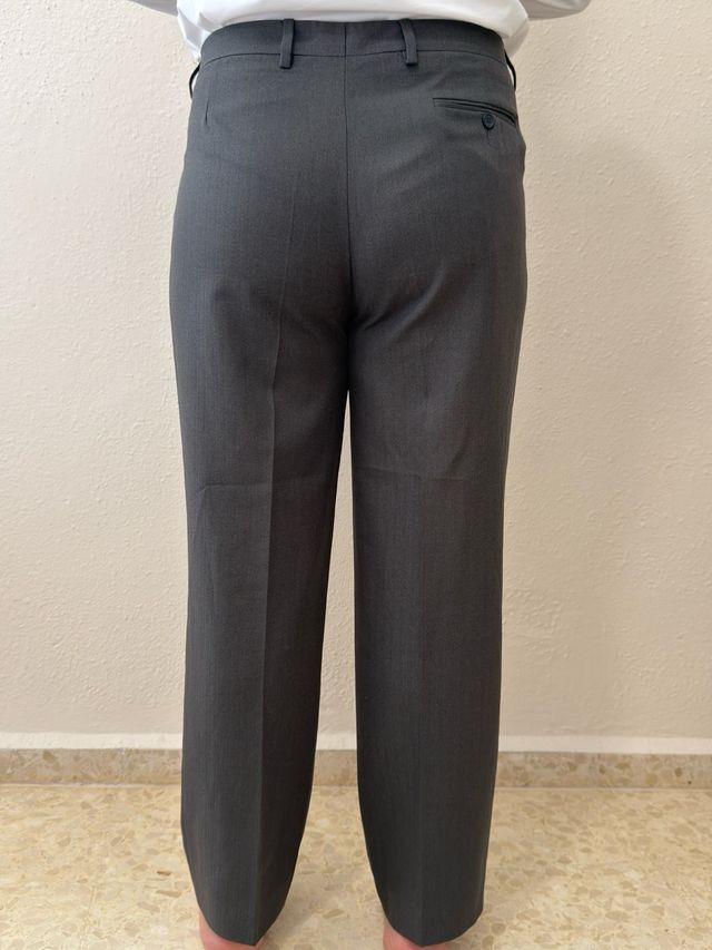 Pantalón de vestir gris talla 48