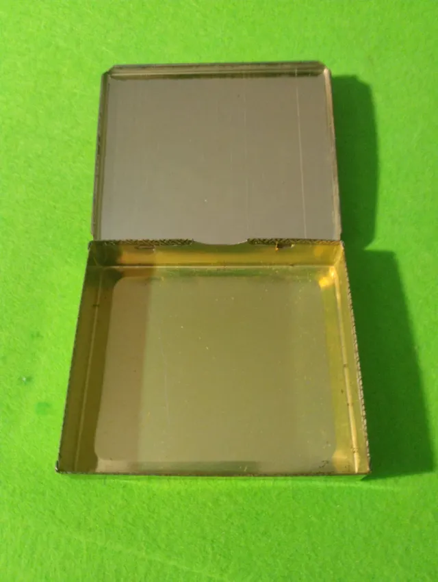 Cajetilla metal Betsy Ross Cigar