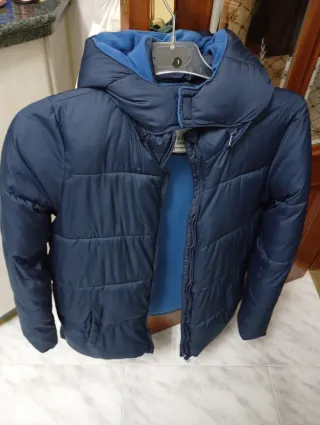 Cazadora azul marino acolchada talla 12