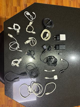 Lote de 19  Cables Varios USB, Carga y Datos
