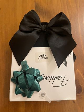 Calze con fiocco nero