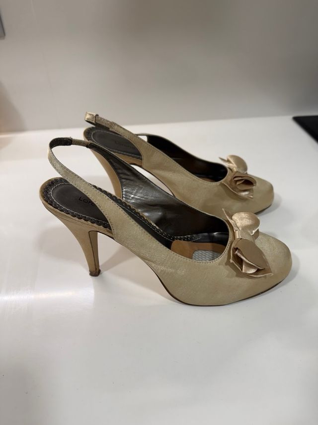Zapatos de fiesta Lorena Carreras Beige/Oro 10 cms