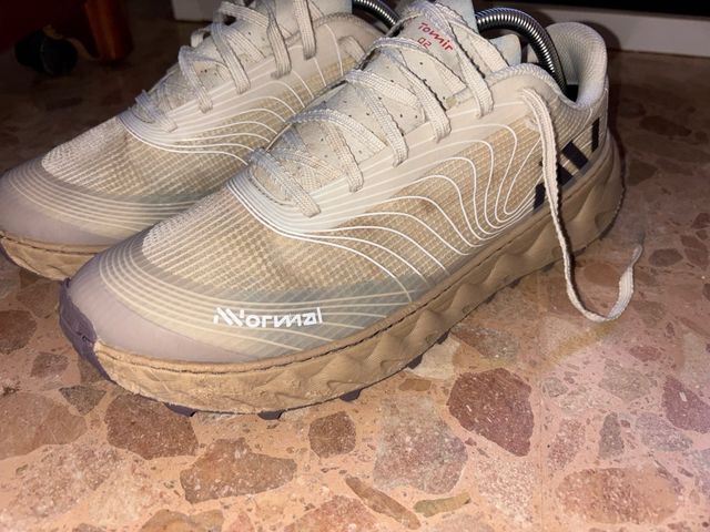 Zapatillas trail Nnormal Tomir 2.0 44,5