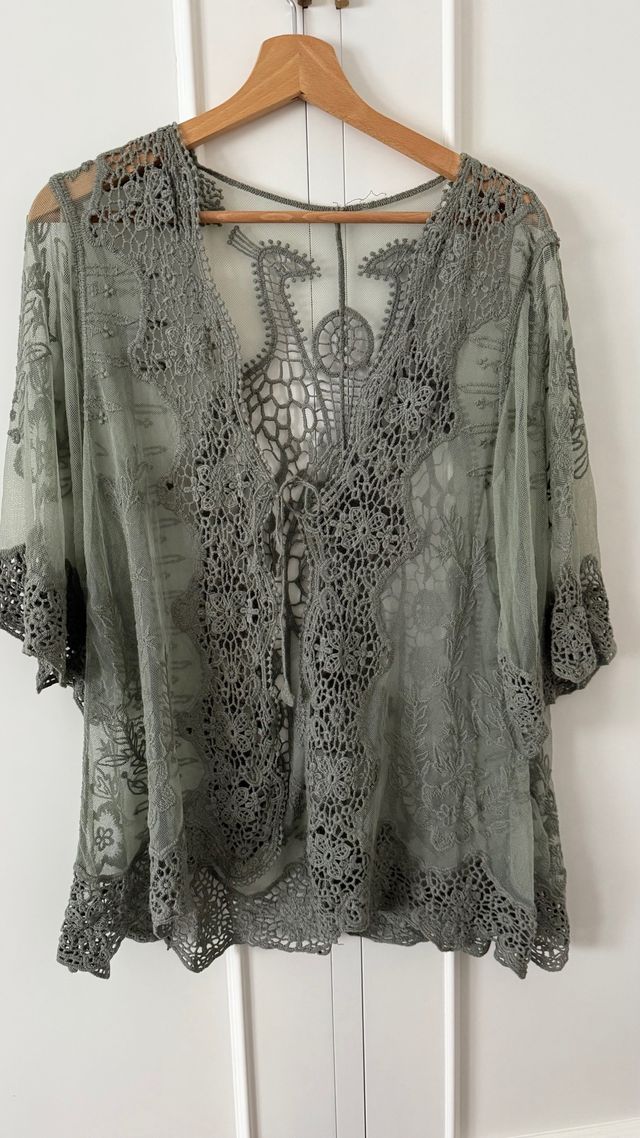 Sobrecamisa encaje verde oliva talla única