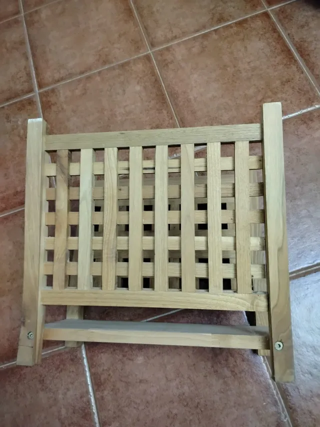 REVISTERO MADERA MACIZA.