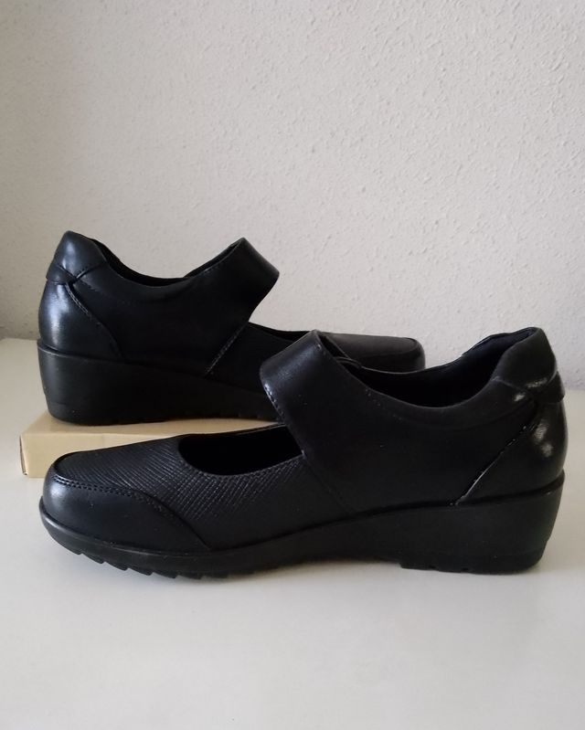 Zapatos negros